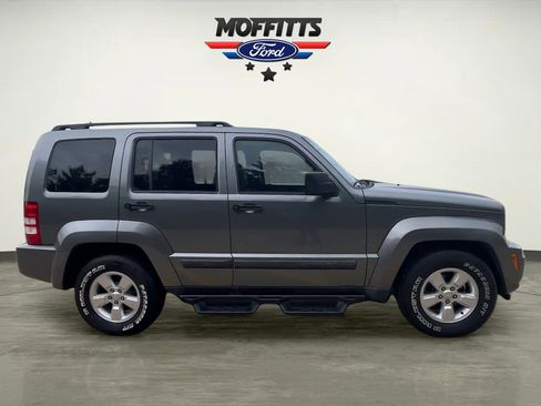 Used 2012 Jeep Liberty Sport w/ Popular Equipment Group RWD image 6