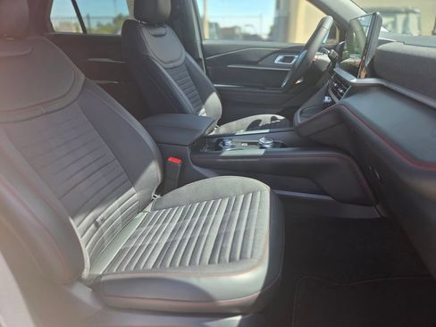 New 2026 Ford Explorer ST-Line w/ ST-Line Street Pack RWD image 10