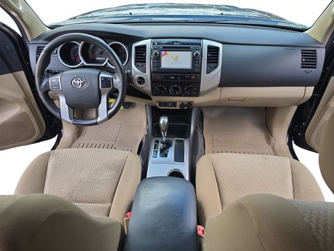 Used 2013 Toyota Tacoma 4x4 Double Cab w/ SR5 Pkg image 9