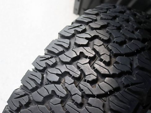 Used 2022 Jeep Wrangler Unlimited Rubicon 4xe w/ Cold Weather Group image 39