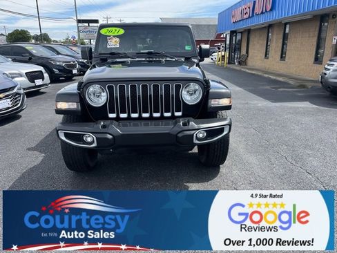 Used 2021 Jeep Wrangler Unlimited Sahara image 5