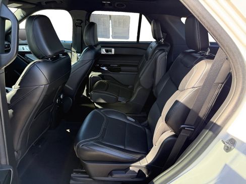 Used 2023 Ford Explorer ST w/ Equipment Group 401A AWD/4WD image 16