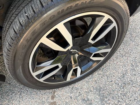 Used 2019 Chevrolet Tahoe Premier w/ RST 6.2L Performance Edition AWD/4WD image 48