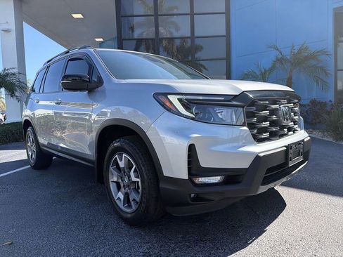 Certified 2023 Honda Passport TrailSport image 18