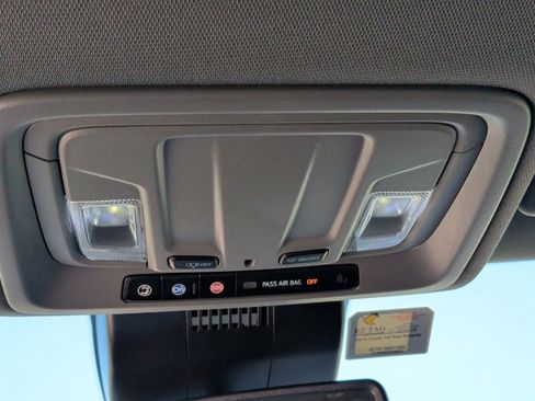 Used 2023 GMC Sierra 1500 SLT image 21