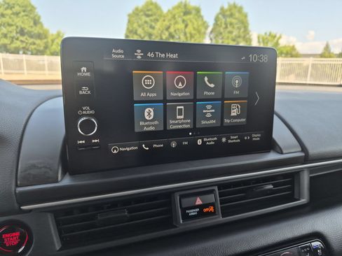 Used 2025 Honda Pilot Elite image 17
