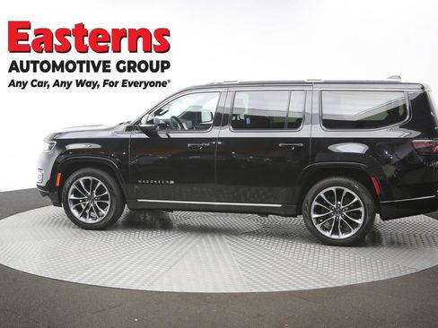 Used 2024 Jeep Wagoneer Series III w/ Premium Group I AWD/4WD image 68