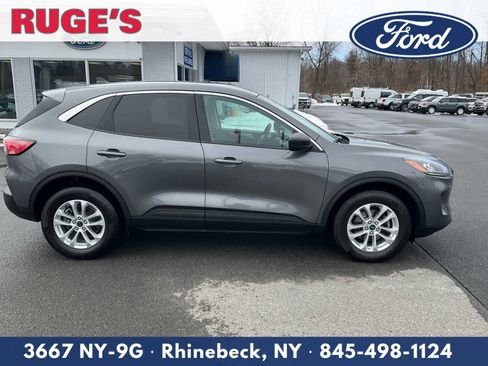 Certified 2022 Ford Escape SE w/ Convenience Package image 2
