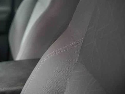 Used 2019 Toyota Tacoma TRD Sport w/ Technology Package image 19