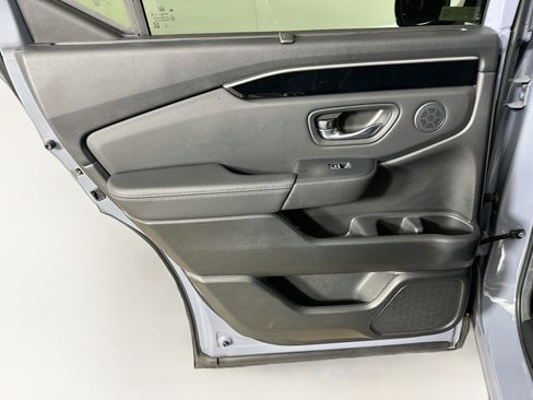 Used 2025 Honda Pilot Touring image 27