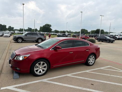 Used 2012 Buick LaCrosse Premium w/ Driver Confidence Package FWD image 4