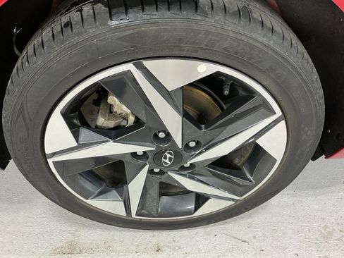 Certified 2023 Hyundai Elantra SEL w/ Convenience Package FWD image 5