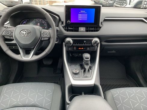 New 2025 Toyota RAV4 XLE image 15