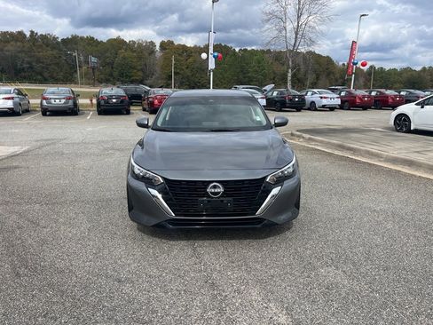 Used 2024 Nissan Sentra S image 2