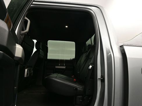 Used 2020 Ford F150 Lariat image 13