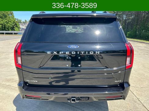 Used 2025 Ford Expedition Max Active AWD/4WD image 4