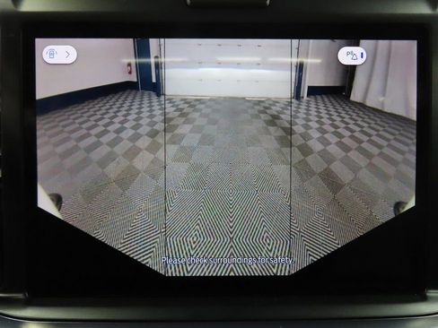 Used 2025 Ford F250 Platinum image 18