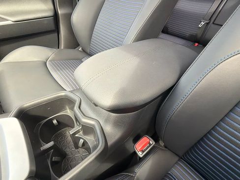 Used 2025 Toyota RAV4 XSE w/ Advanced Technology Package AWD/4WD image 21