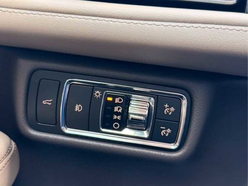Used 2022 Lincoln Aviator Reserve w/ Equipment Group 201A AWD/4WD image 28