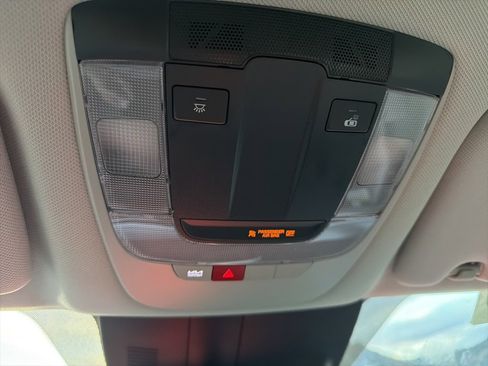 New 2025 Kia Sorento S image 29