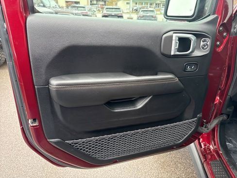 Used 2021 Jeep Wrangler Unlimited Rubicon w/ Trailer Tow Package image 20