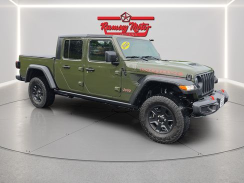 Used 2022 Jeep Gladiator Mojave w/ Cold Weather Group AWD/4WD image 7
