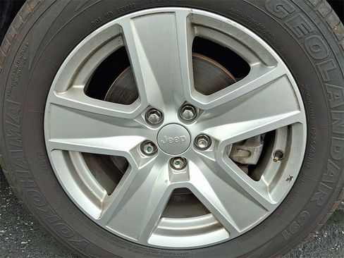 Used 2022 Jeep Compass Latitude w/ Convenience Group image 11