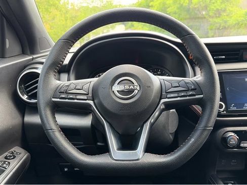 Certified 2024 Nissan Kicks SR FWD image 13