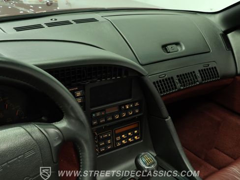 Used 1993 Chevrolet Corvette Convertible RWD image 40