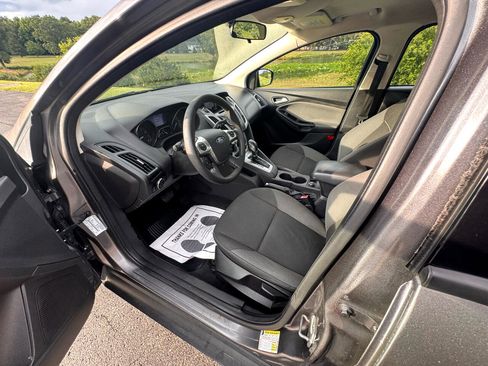 Used 2012 Ford Focus SE image 18