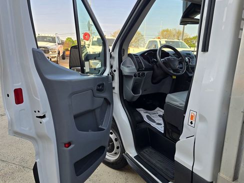 Used 2019 Ford Transit 250 138 image 22