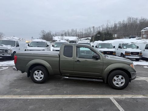 Used 2005 Nissan Frontier SE w/ (P01) Power Pkg image 8