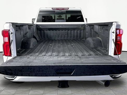 Used 2021 Chevrolet Silverado 3500 High Country AWD/4WD image 7
