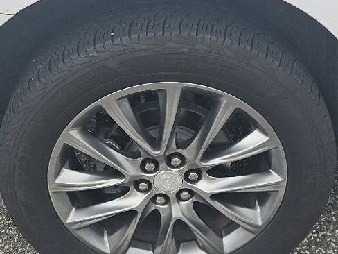 Used 2020 Buick Enclave Essence w/ LPO, Floor Liner Package FWD image 10