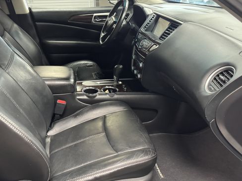 Used 2014 Nissan Pathfinder Platinum w/ Platinum Premium Package FWD image 10