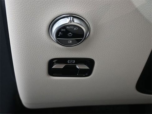 New 2025 Mercedes-Benz GLC 300 image 20