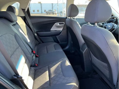 Used 2018 Kia Niro LX image 24