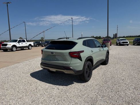 New 2026 Chevrolet Trax ACTIV w/ Driver Confidence Package FWD image 3
