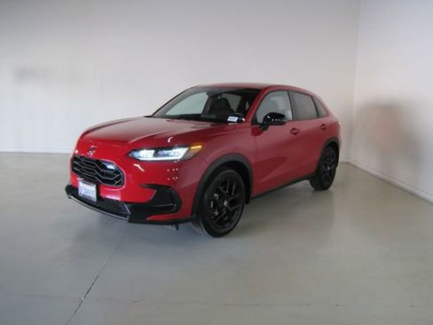 Certified 2025 Honda HR-V Sport image 1