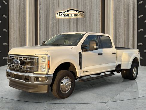 Used 2024 Ford F350 XLT image 5