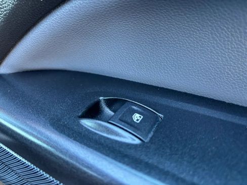 Used 2016 Chevrolet Colorado Z71 image 38