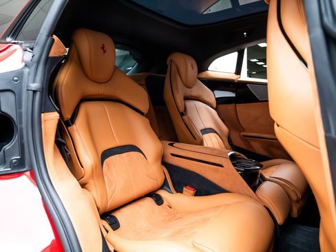 Used 2026 Ferrari Purosangue AWD/4WD image 28