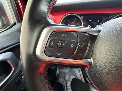 Used 2021 Jeep Gladiator Rubicon AWD/4WD image 16