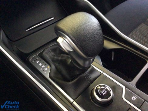 Used 2023 Kia Sorento LX image 26