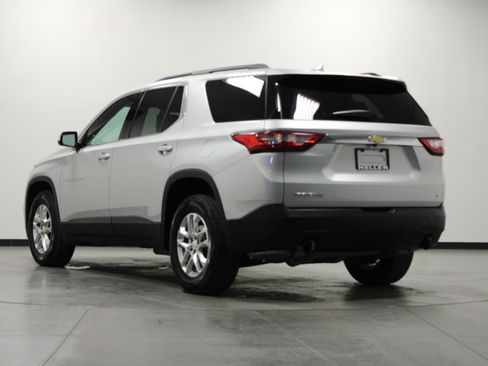 Used 2020 Chevrolet Traverse LT FWD image 6