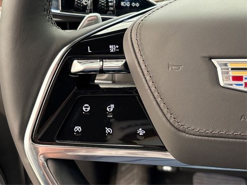 New 2025 Cadillac Escalade ESV Sport Platinum image 29