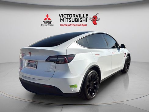 Used 2023 Tesla Model Y Long Range AWD/4WD image 7