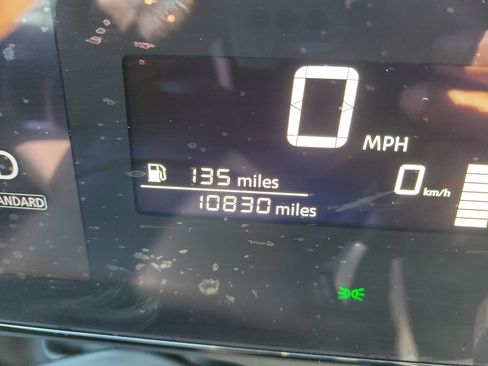 Certified 2025 Nissan Kicks SV w/ SV Premium Package FWD image 25