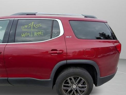 Used 2019 GMC Acadia SLT image 30