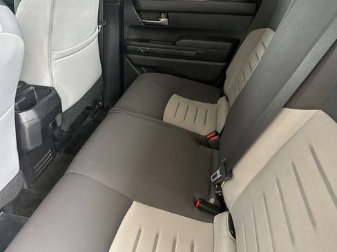 Used 2025 Toyota Tacoma TRD Sport image 12